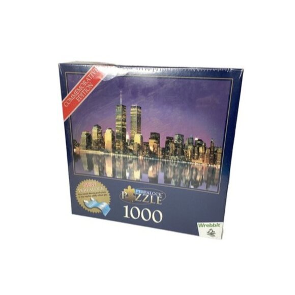 New York City Skyline Twin Towers 2001 Commemorative 1000 Piece Puzzle NIB - Picture 2 of 4
